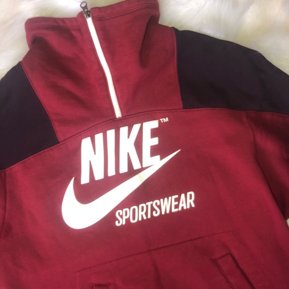 Women’s Nike Zip Up Sweatshirt Medium - Picture 4 of 8